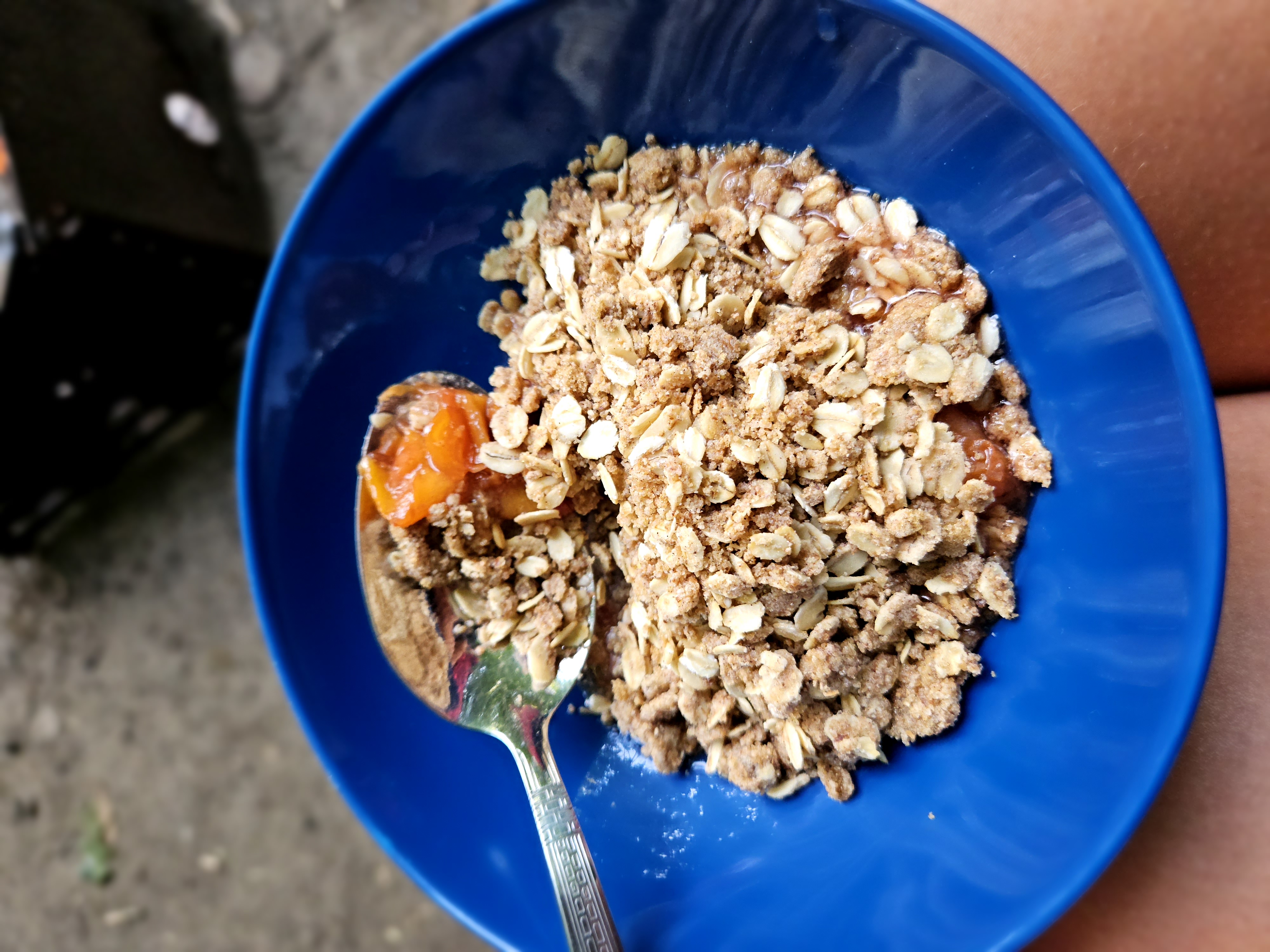 peach cobbler image